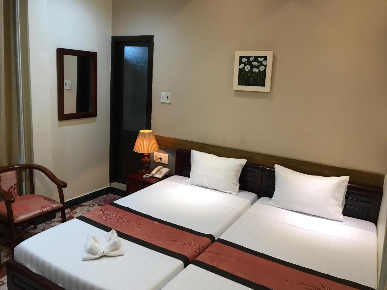 Sunny A Hotel Hue Exterior photo