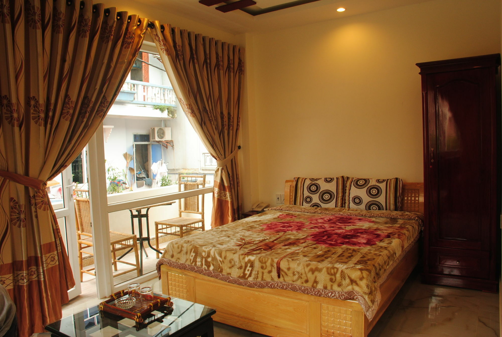 Sunny A Hotel Hue Exterior photo