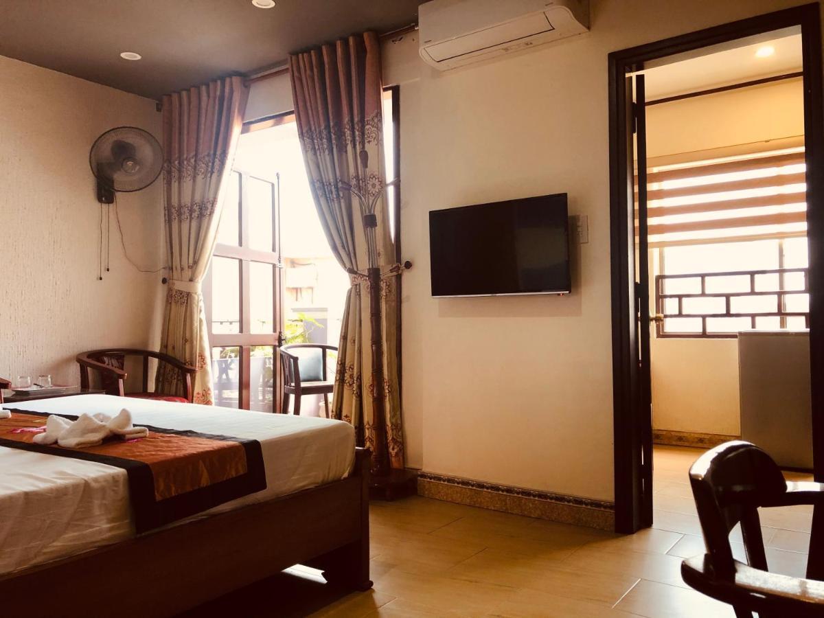 Sunny A Hotel Hue Exterior photo